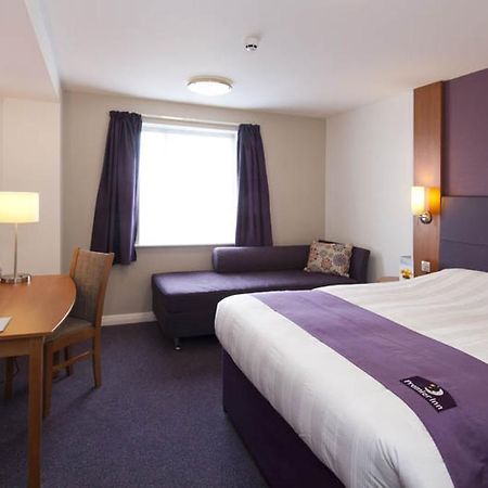 Premier Inn Derry / Londonderry Exterior foto
