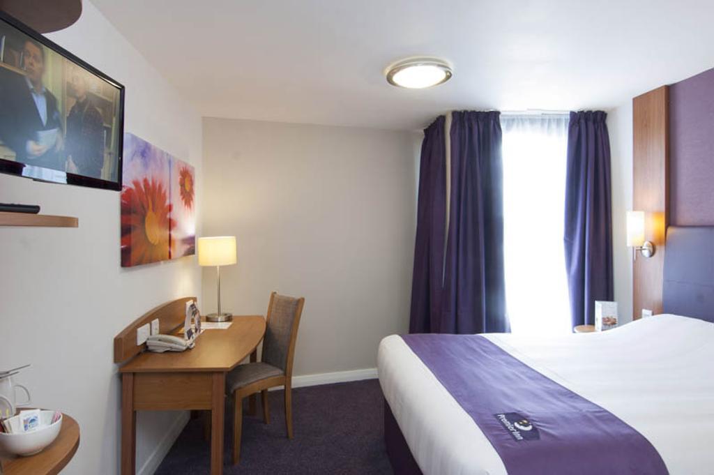 Premier Inn Derry / Londonderry Habitación foto