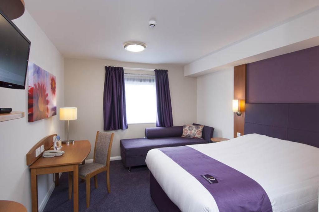 Premier Inn Derry / Londonderry Habitación foto