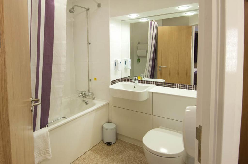 Premier Inn Derry / Londonderry Habitación foto