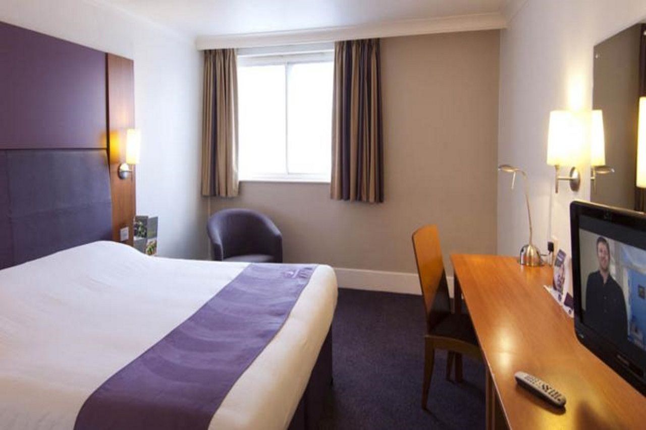Premier Inn Derry / Londonderry Exterior foto