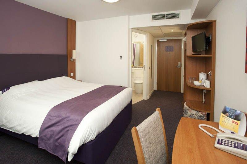 Premier Inn Derry / Londonderry Exterior foto